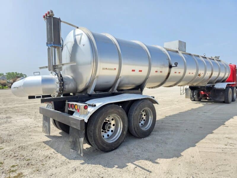 18″ U-4902 1985 Karikool 6500 Gallon Stainless Steel Semi Tanker w. 18in Unload