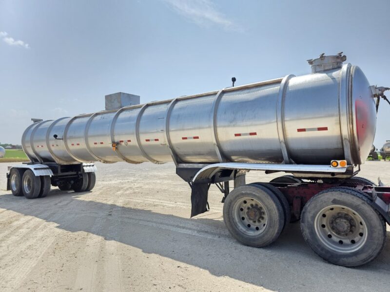 18″ U-4902 1985 Karikool 6500 Gallon Stainless Steel Semi Tanker w. 18in Unload