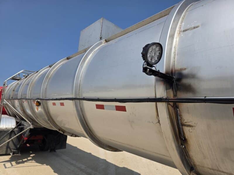 18″ U-4902 1985 Karikool 6500 Gallon Stainless Steel Semi Tanker w. 18in Unload