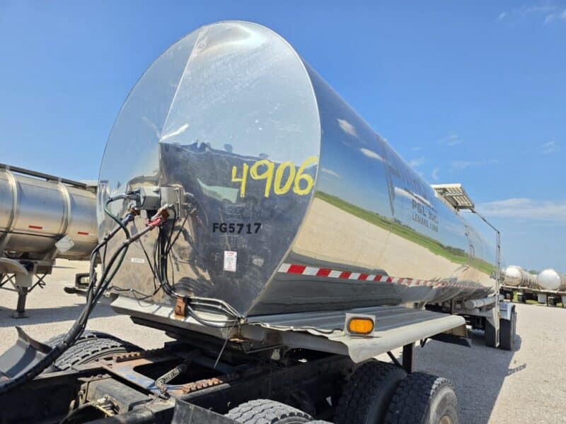U-4906 1991 STE 6500 Gallon Stainless Steel Semi Tanker