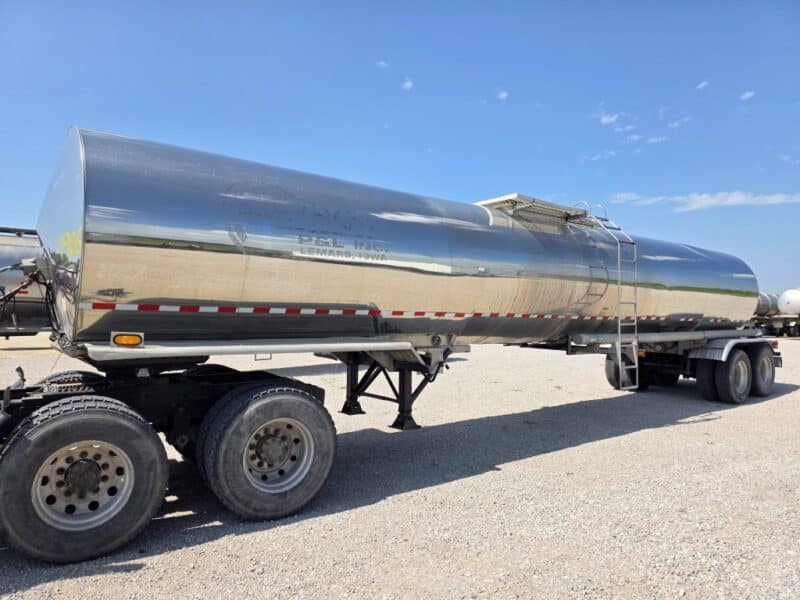 U-4906 1991 STE 6500 Gallon Stainless Steel Semi Tanker