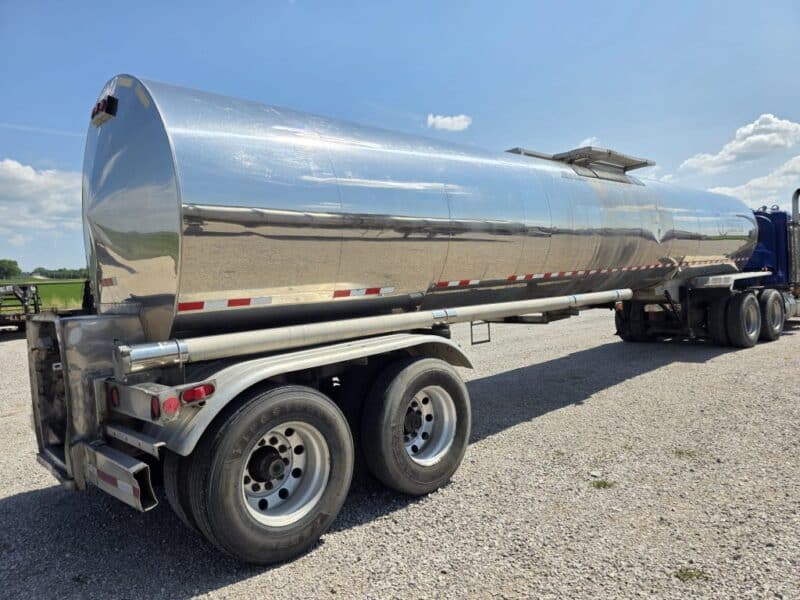 U-4906 1991 STE 6500 Gallon Stainless Steel Semi Tanker