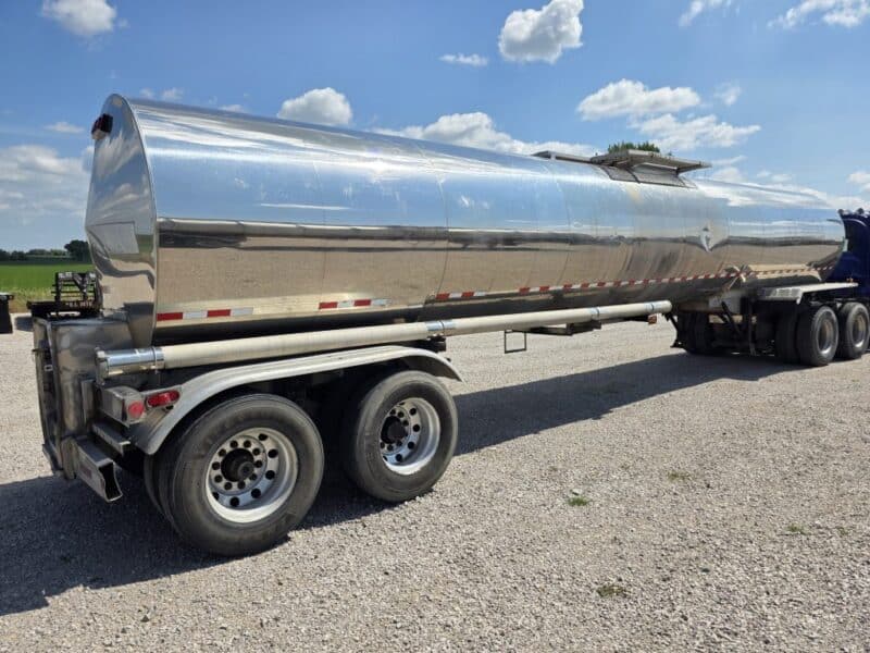 U-4906 1991 STE 6500 Gallon Stainless Steel Semi Tanker