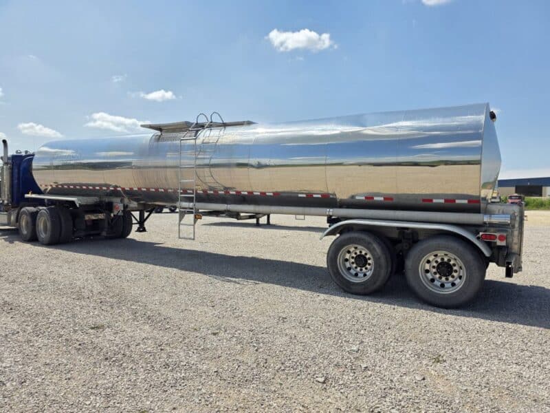 U-4906 1991 STE 6500 Gallon Stainless Steel Semi Tanker