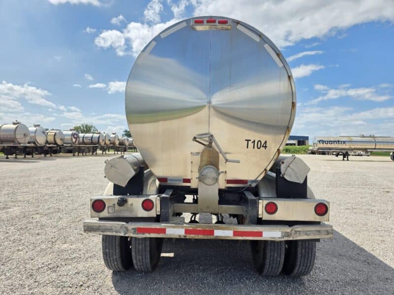 U-4910 1989 Sunshine 7000 Gallon Stainless Steel Semi Tanker