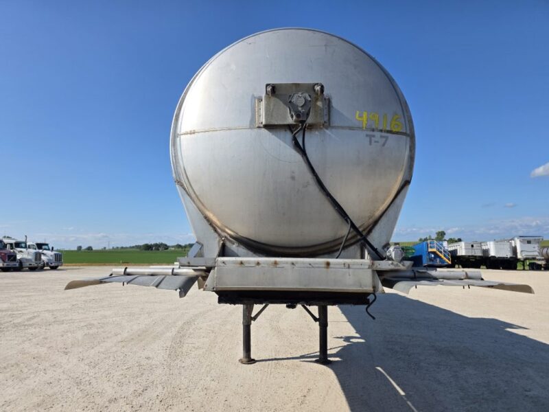 12″ U-4916 1972 Fruehauf 6700 Gallon Stainless Steel Semi Tanker w. 12in Unload