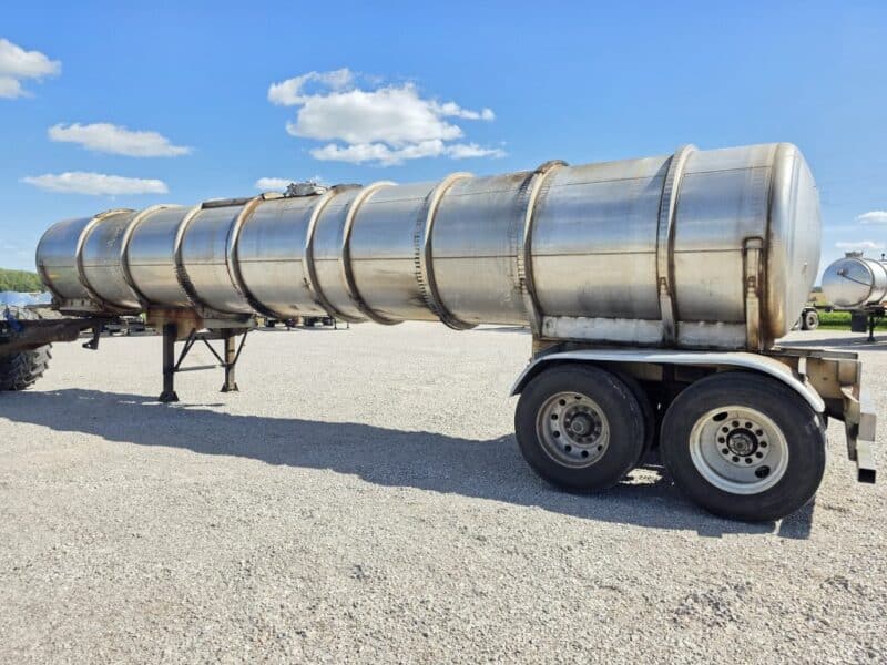 U-4913 2010 Brenner 7000 Gallon Stainless Steel Semi Tanker