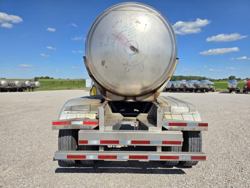 U-4913 2010 Brenner 7000 Gallon Stainless Steel Semi Tanker