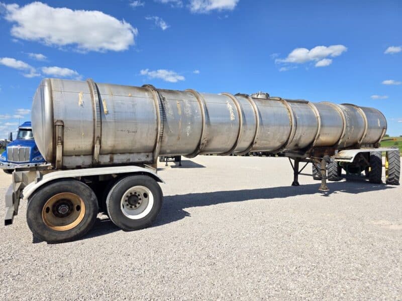 U-4913 2010 Brenner 7000 Gallon Stainless Steel Semi Tanker