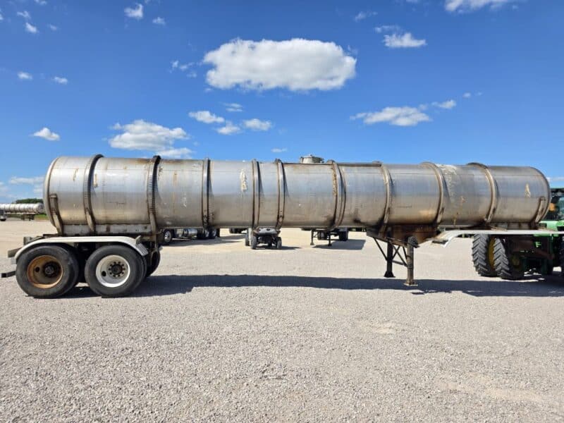U-4913 2010 Brenner 7000 Gallon Stainless Steel Semi Tanker