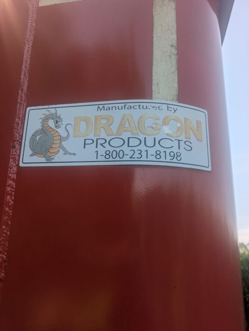 2008 Dragon Frac Tank with Hydraulic Lift Cylinders on Side. Front Load.