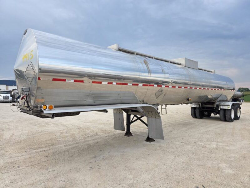 U-4915 1997 Trailmaster 7000 Gallon Stainless Steel Semi Tanker