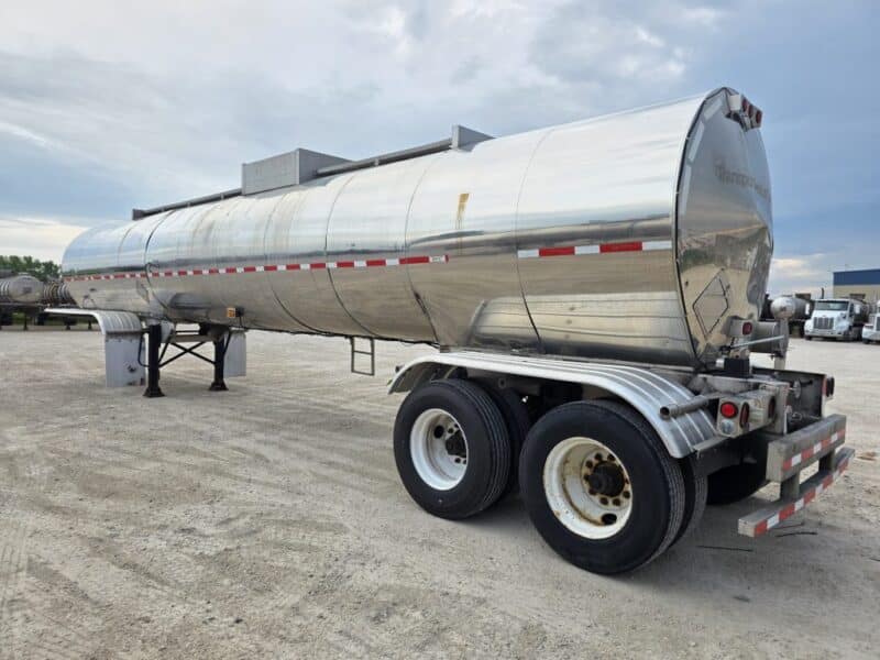 U-4915 1997 Trailmaster 7000 Gallon Stainless Steel Semi Tanker