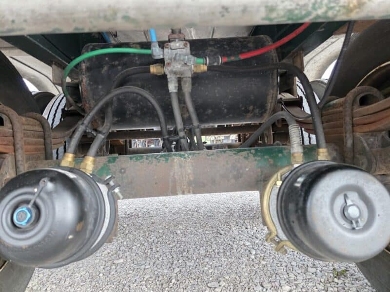 U-4909 1995 Polar 7000 Gallon Stainless Steel Semi Tanker