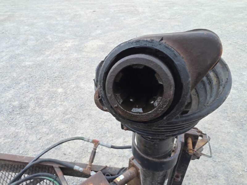 Hydraulic and PTO Driven Hose Reel Holds 1 mile of 6″