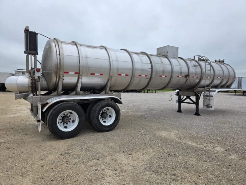 18″ U-4925 1978 Kari Kool 6500 Gallon Stainless Steel Semi Tanker w. 18in Unload