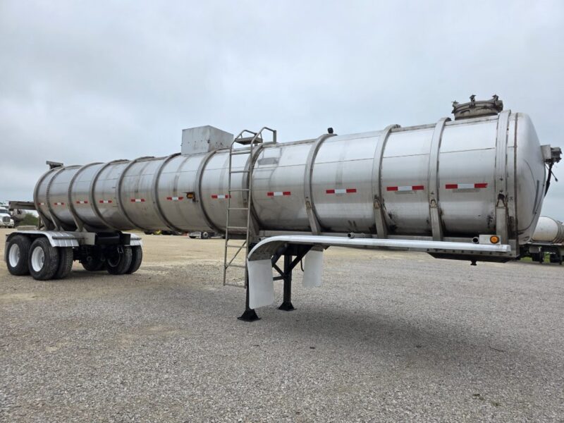 18″ U-4925 1978 Kari Kool 6500 Gallon Stainless Steel Semi Tanker w. 18in Unload