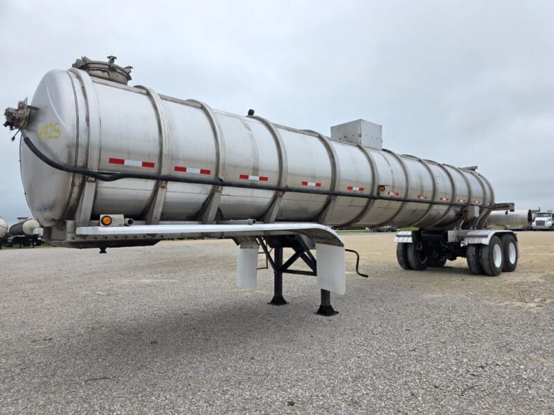18″ U-4925 1978 Kari Kool 6500 Gallon Stainless Steel Semi Tanker w. 18in Unload