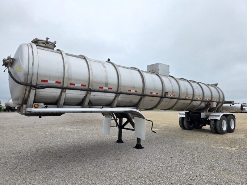 18″ U-4925 1978 Kari Kool 6500 Gallon Stainless Steel Semi Tanker w. 18in Unload