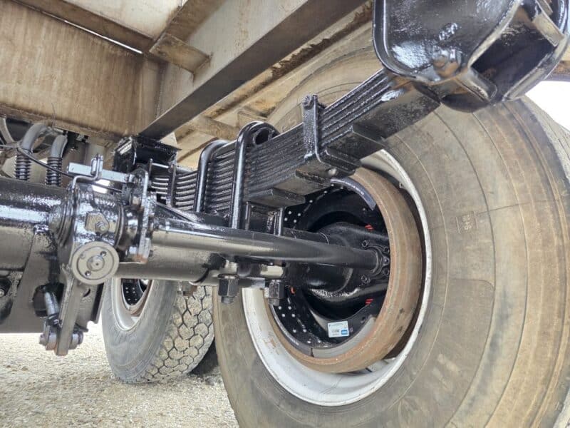 18″ U-4925 1978 Kari Kool 6500 Gallon Stainless Steel Semi Tanker w. 18in Unload