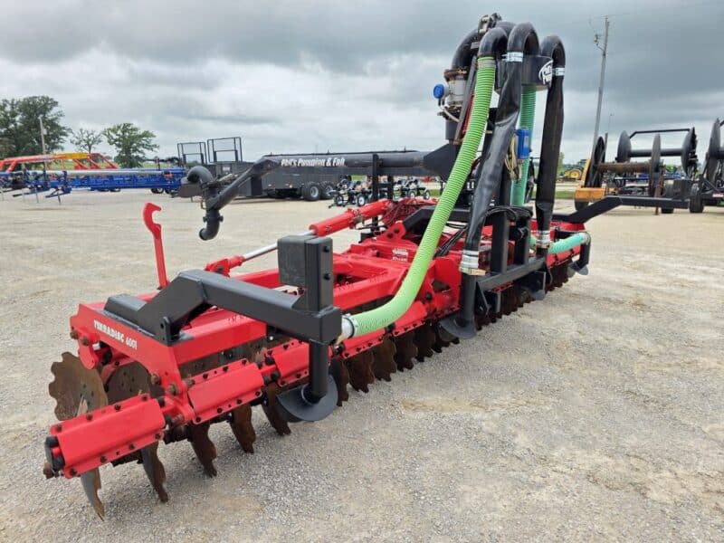 Phil’s Pumping 20′ Pottinger Disc Manure Incorporator w. 6″ Stinger