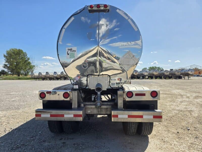 U-4914 1993 Brenner 6700 Gallon Stainless Steel Semi Tanker