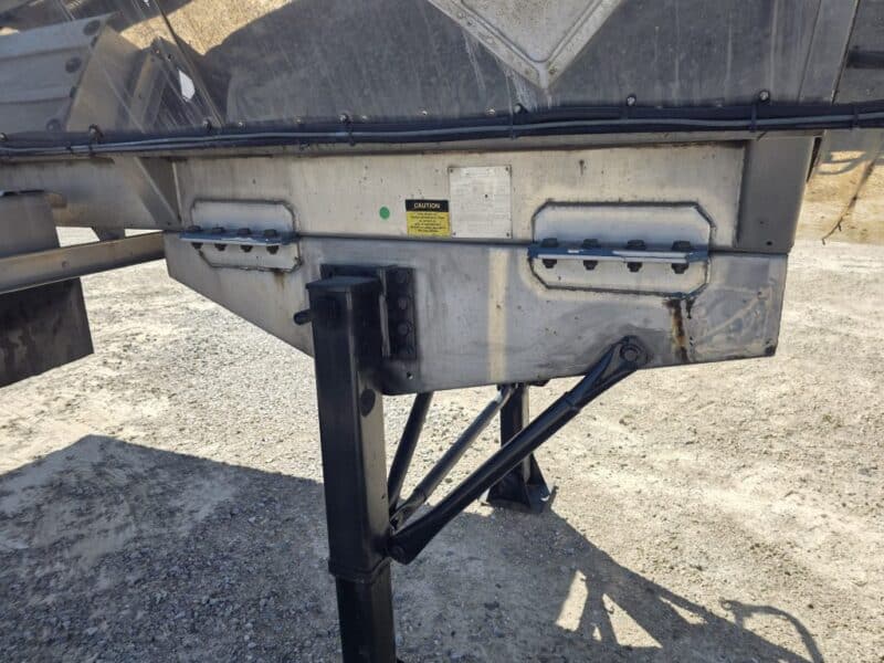 U-4914 1993 Brenner 6700 Gallon Stainless Steel Semi Tanker