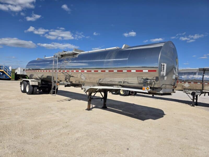 U-4917 1998 Brenner 7000 Gallon Stainless Steel Semi Tanker