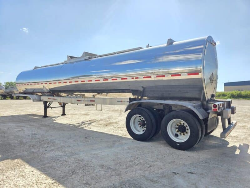 U-4917 1998 Brenner 7000 Gallon Stainless Steel Semi Tanker