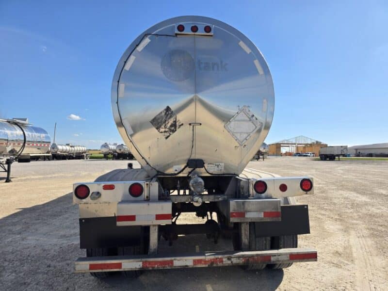 U-4917 1998 Brenner 7000 Gallon Stainless Steel Semi Tanker