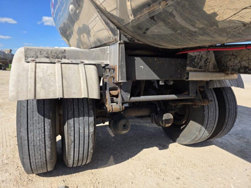 U-4917 1998 Brenner 7000 Gallon Stainless Steel Semi Tanker