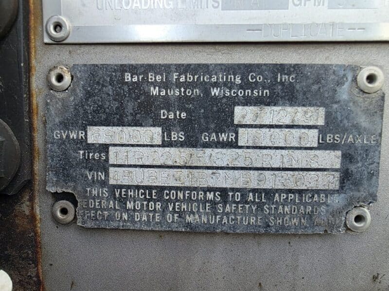 U-4918 1991 Barbel 7000 Gallon Stainless Steel Semi Tanker