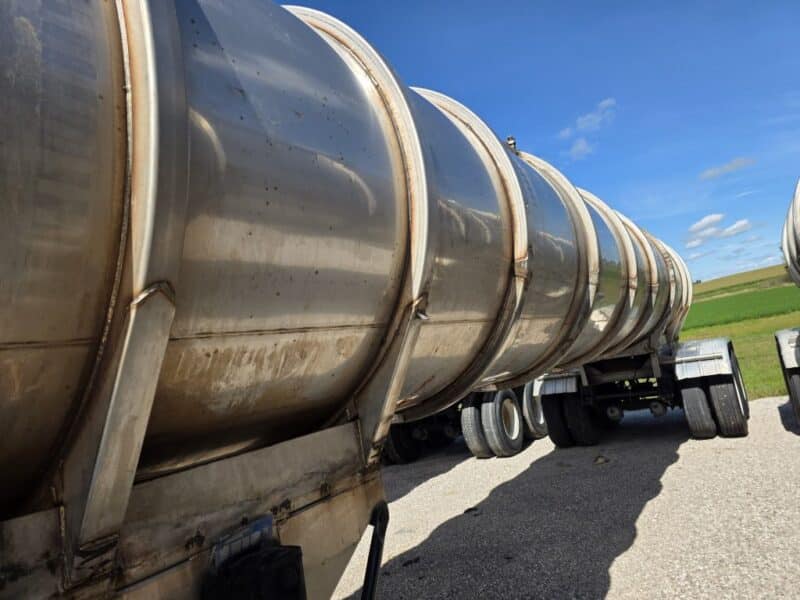 U-4915 1997 Trailmaster 7000 Gallon Stainless Steel Semi Tanker