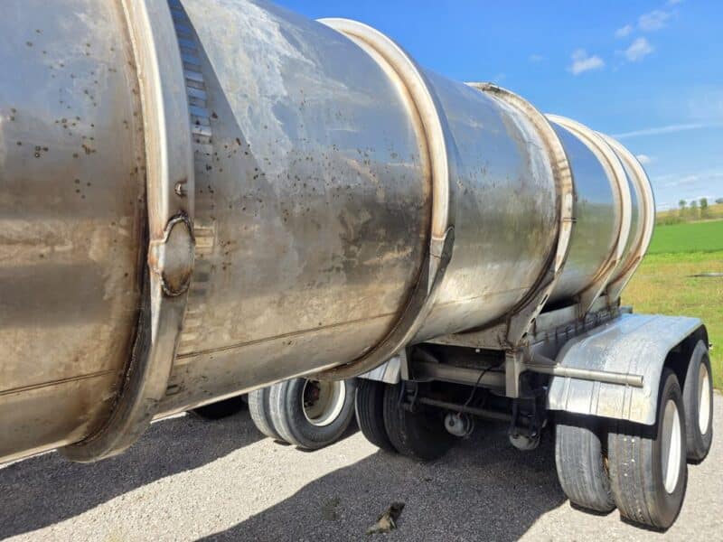 U-4915 1997 Trailmaster 7000 Gallon Stainless Steel Semi Tanker