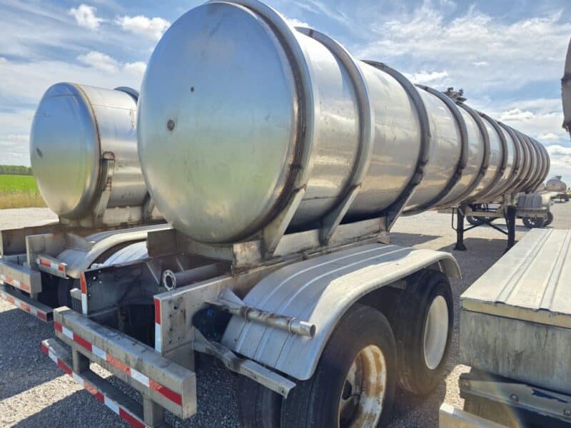 U-4915 1997 Trailmaster 7000 Gallon Stainless Steel Semi Tanker