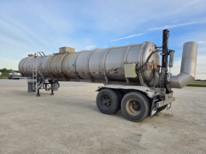 20″ Swivel U-4935 1978 Kari Kool 6500 Gallon Stainless Steel Semi Tanker
