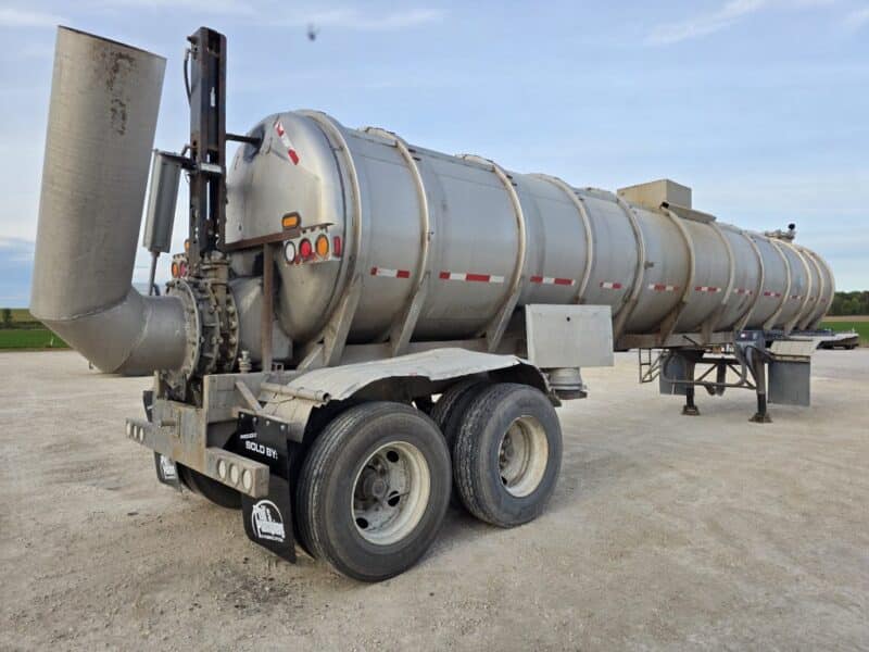 20″ Swivel U-4935 1978 Kari Kool 6500 Gallon Stainless Steel Semi Tanker