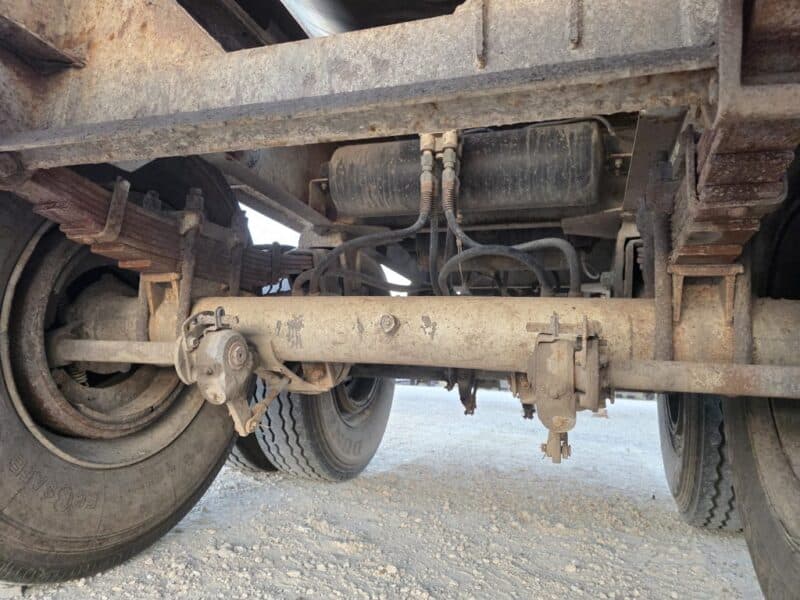 Dual 12″ U-4930 1978 Heil 6300 Gallon Stainless Steel Semi Tanker