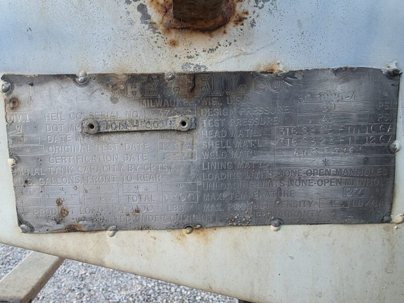 Dual 12″ U-4930 1978 Heil 6300 Gallon Stainless Steel Semi Tanker