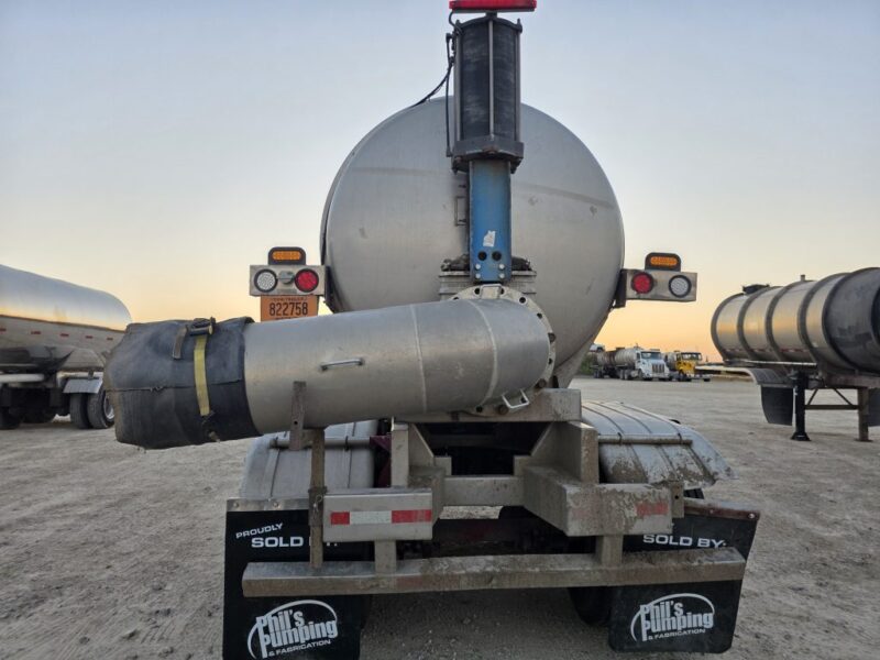 18″ U-4931 1998 Nova 7200 Gallon Stainless Steel Semi Tanker