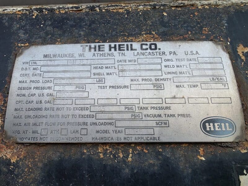 Dual 12″ U-4934 1985 Heil 6000 Gallon Stainless Steel Semi Tanker
