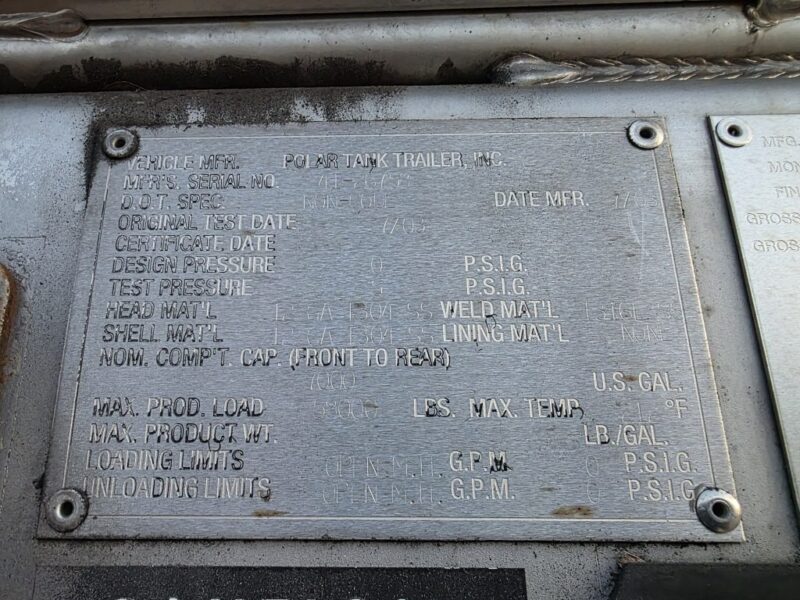 U-4920 2004 Polar 7000 Gallon Stainless Steel Semi Tanker