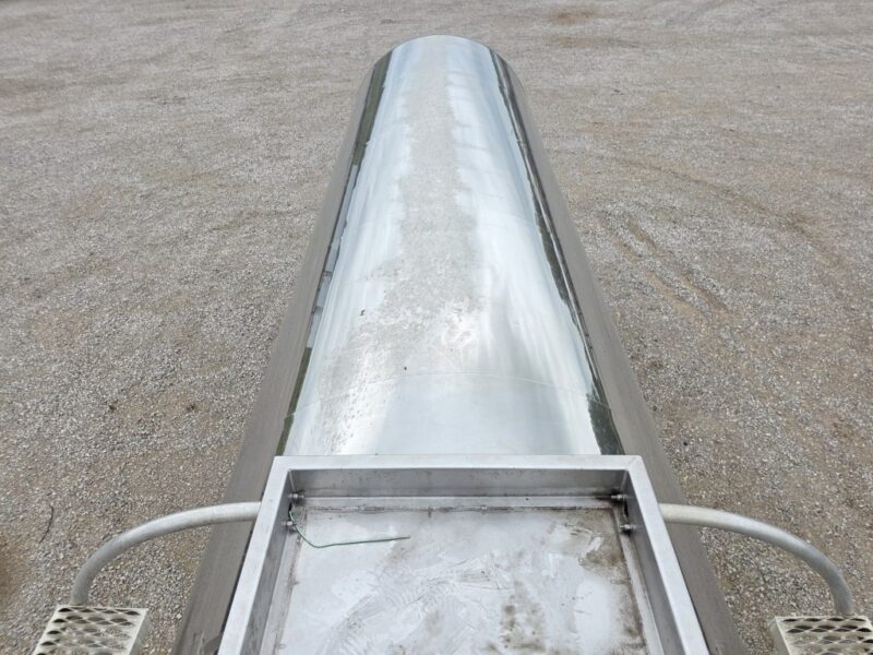 U-4938 2003 West-Mark 6400 Gallon Stainless Steel Semi Tanker