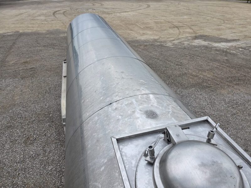 U-4939 2006 West-Mark 6400 Gallon Stainless Steel Semi Tanker