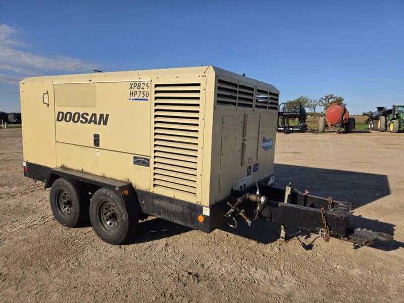 AC-123 825 CFM 2019 Doosan Cummins Engine Air Compressor