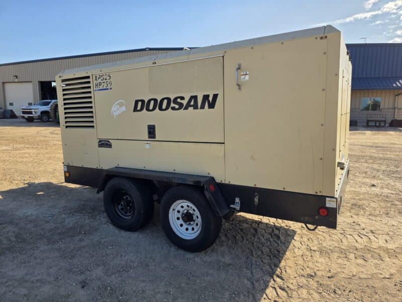 AC-123 825 CFM 2019 Doosan Cummins Engine Air Compressor
