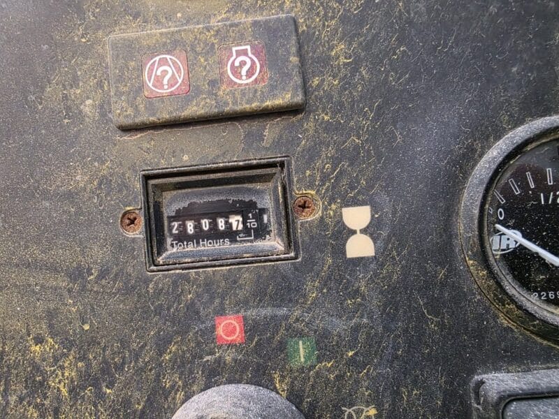 AC-127 375 CFM 2011 Doosan 4.5L John Deere Engine Air Compressor