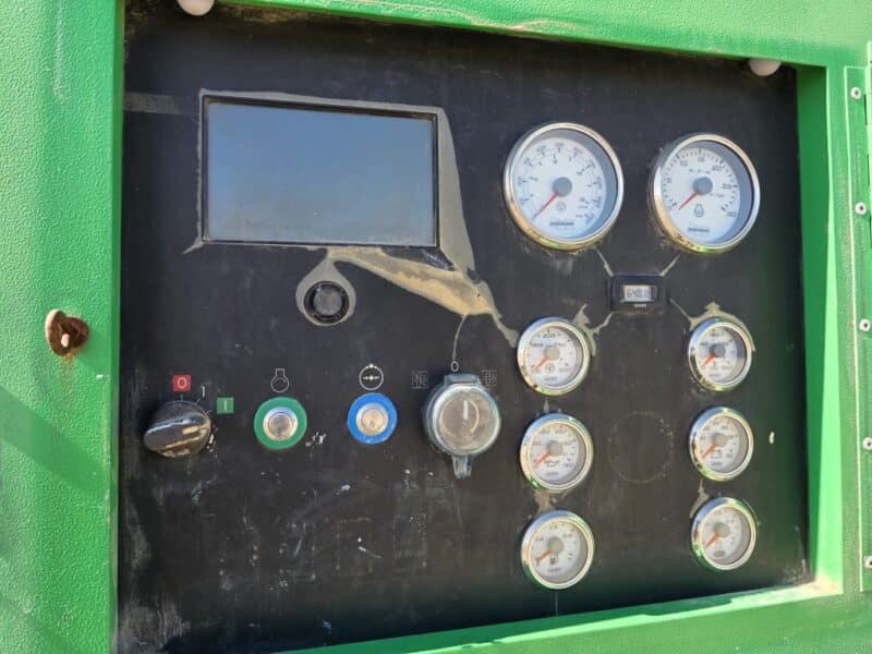 AC-124 915 CFM 2015 Doosan 8.9L Cummins Engine Air Compressor