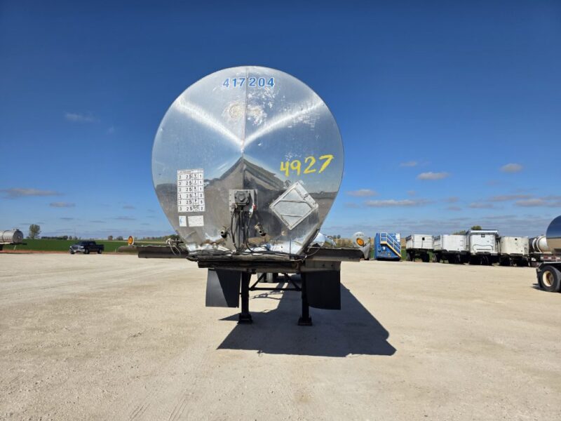 U-4927 1998 Polar 7000 Gallon Stainless Steel Semi Tanker