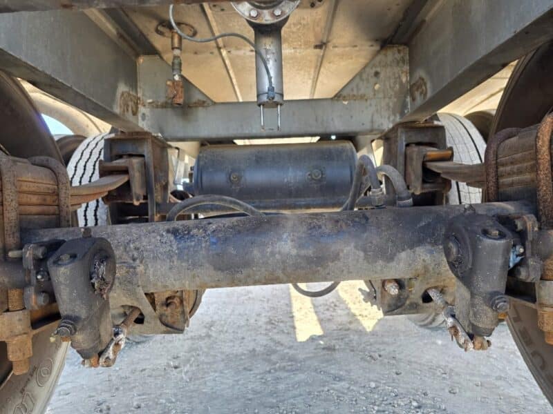 U-4927 1998 Polar 7000 Gallon Stainless Steel Semi Tanker